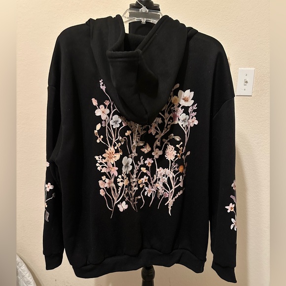 SHEIN Floral Graphic Hoodies Sweatshirt Long Sleeve size 2XL. Preowned. - Picture 2 of 10